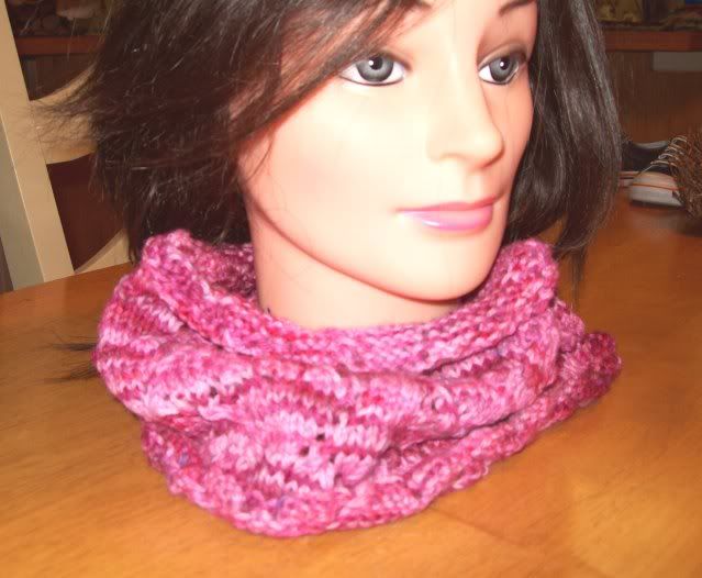 In the Pink Heart Motif Cowl
