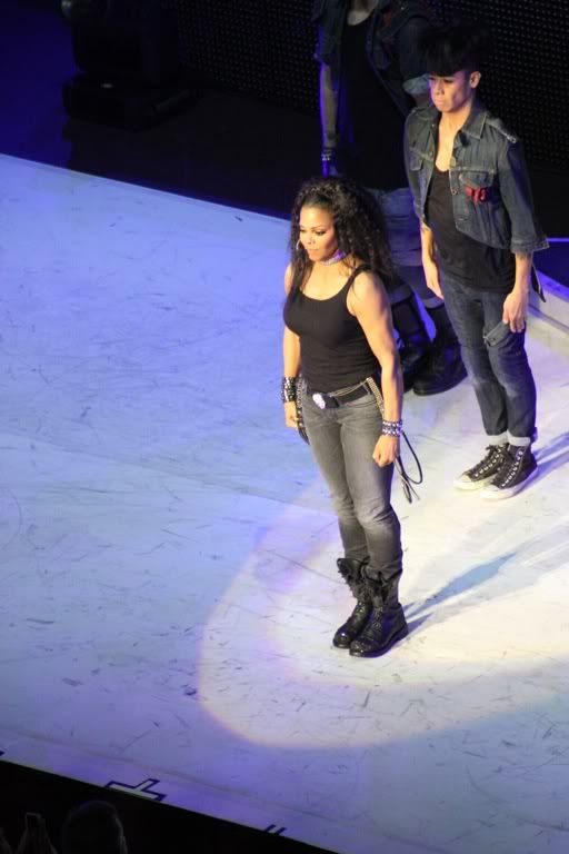 IMAGE: http://i163.photobucket.com/albums/t301/planedr2k7/file-1425.jpg