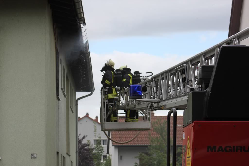 IMAGE: http://i163.photobucket.com/albums/t301/planedr2k7/file-2402.jpg