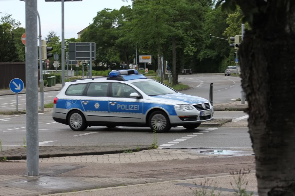 IMAGE: http://i163.photobucket.com/albums/t301/planedr2k7/file-504.jpg