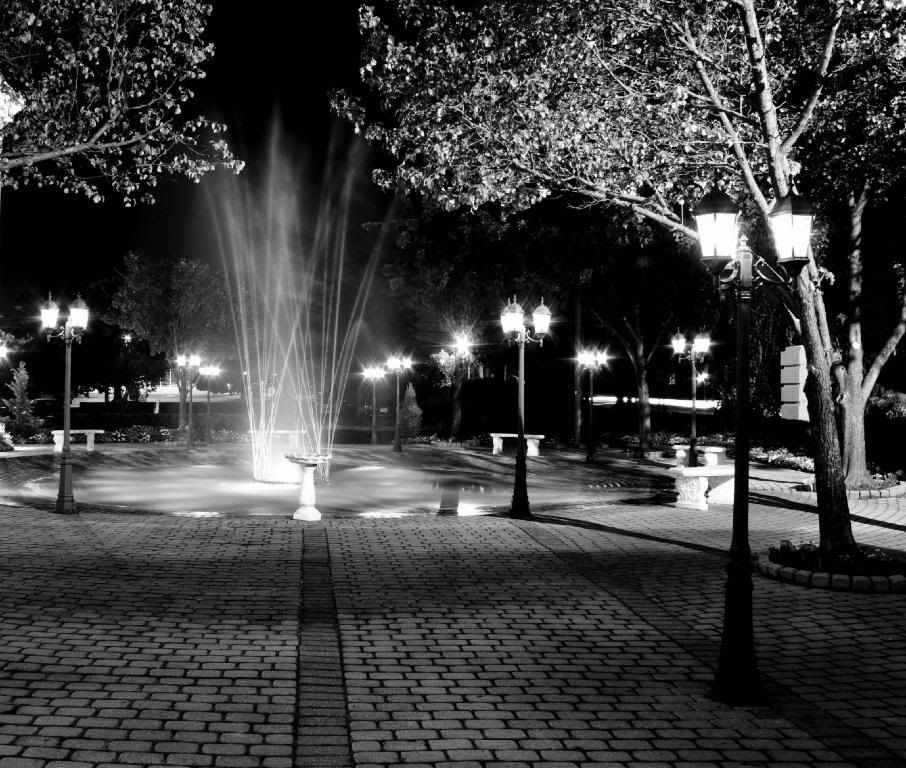 IMAGE: http://i163.photobucket.com/albums/t304/espophotography/IMG_7129-1.jpg