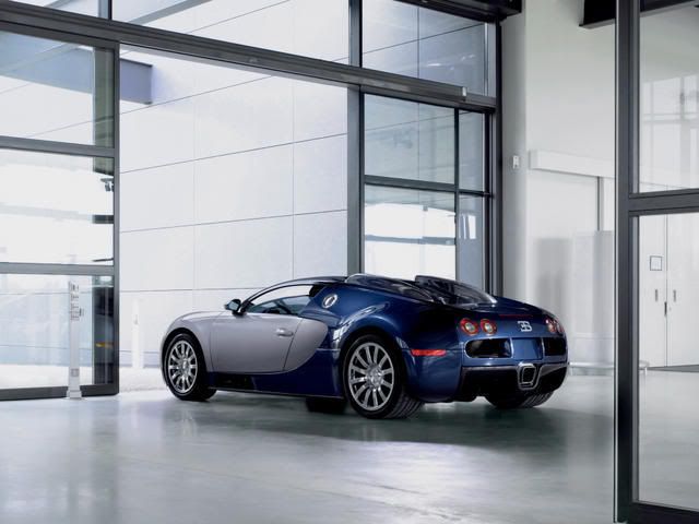 2006_Bugatti_Veyron_Workshop_Molshe.jpg