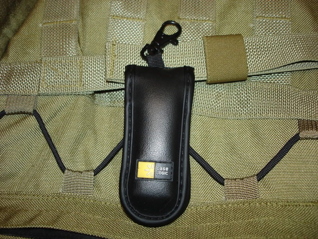 USB flash drive holder
