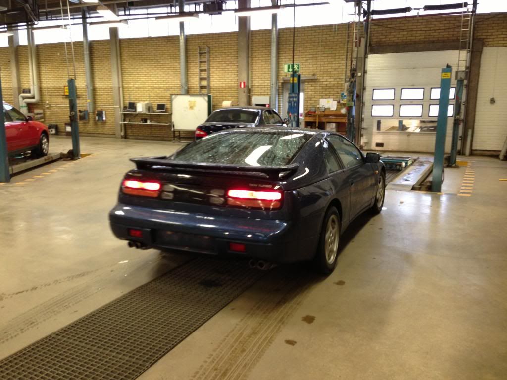 http://i163.photobucket.com/albums/t309/Zmile4ever/Blandade%20bil%20bilder/Nissan%20300ZX%20Z32%20TwinTurbo%201997/2013-04-15104436_zps6b4d1c4d.jpg