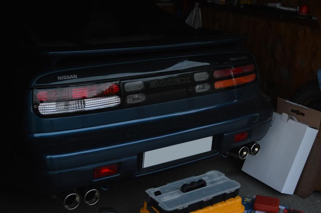 http://i163.photobucket.com/albums/t309/Zmile4ever/Blandade%20bil%20bilder/Nissan%20300ZX%20Z32%20TwinTurbo%201997/DSC_0013_zps13c28cd9.jpg