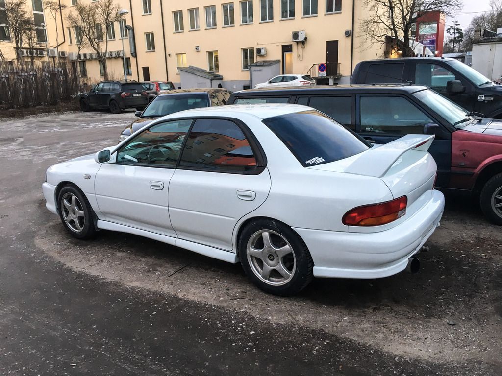 http://i163.photobucket.com/albums/t309/Zmile4ever/Blandade%20bil%20bilder/Subaru%20Impreza%20GT%20-99/2016-12-28%2015.24.57_zpsc7fbppwv.jpg