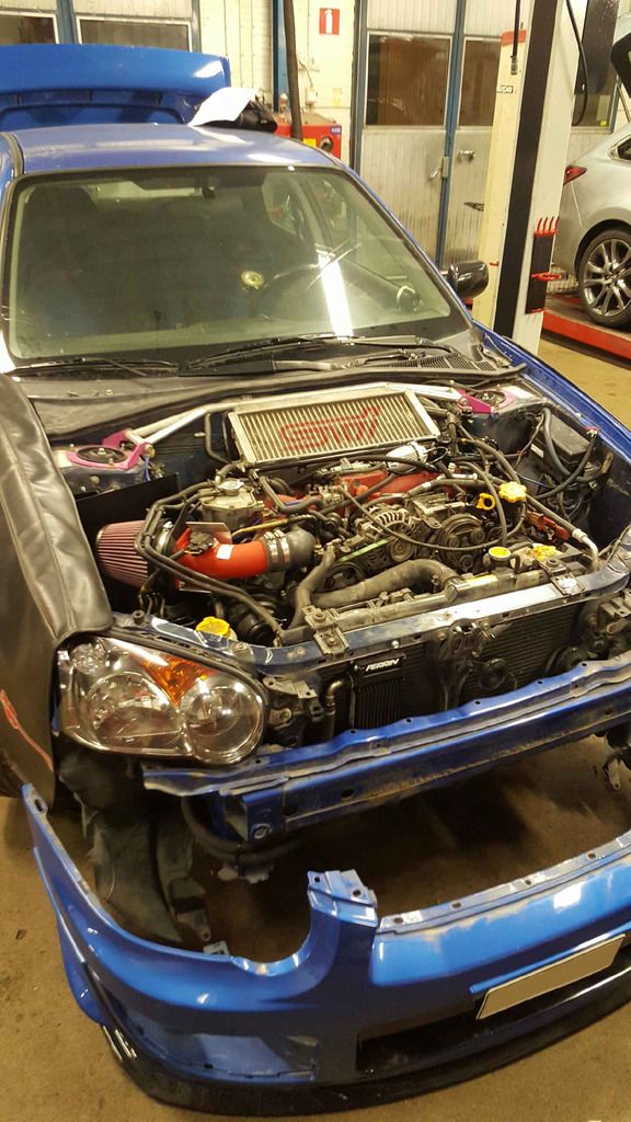 http://i163.photobucket.com/albums/t309/Zmile4ever/Blandade%20bil%20bilder/Subaru%20Impreza%20WRX%20STi%20-04/2016-10-22%2020.43.12_zpsmpcql1dk.jpg