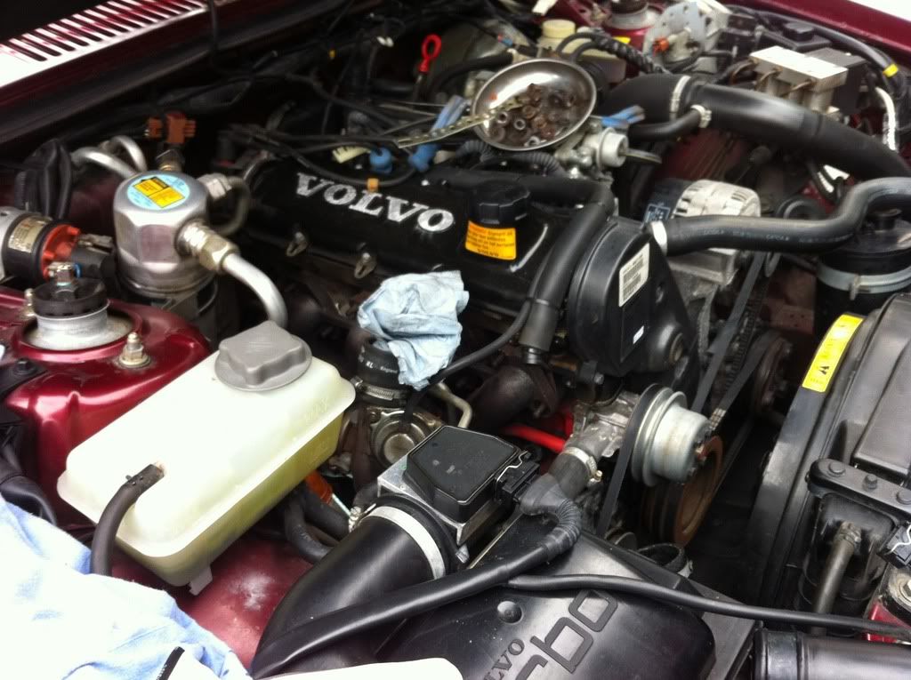 http://i163.photobucket.com/albums/t309/Zmile4ever/Volvo%20940%20Turbo%2095/IMG_1447.jpg