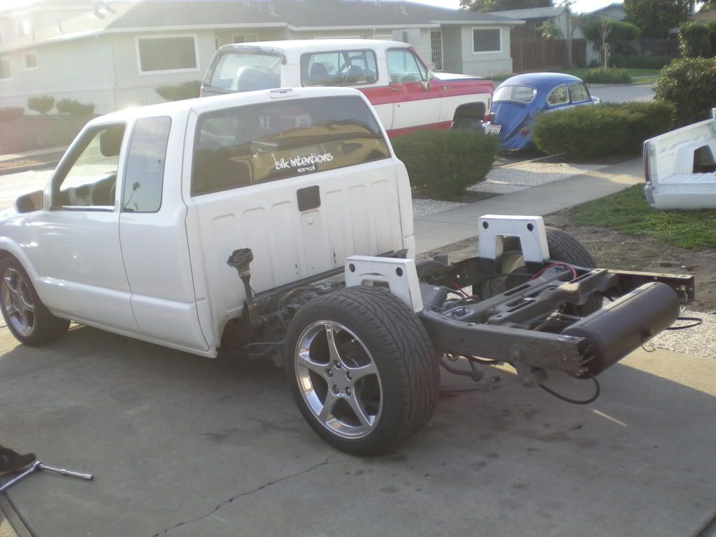 post pics of trucks with no bed!! S10 Forum