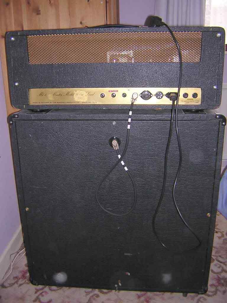 Is this a real marshall 4x12? 1968 greenbacks reconed worth anything