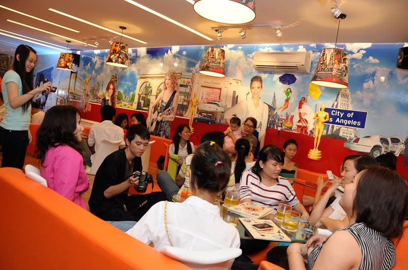 Quán kem mới cho những ngày nắng nóng thêm..mát lạnh - 1