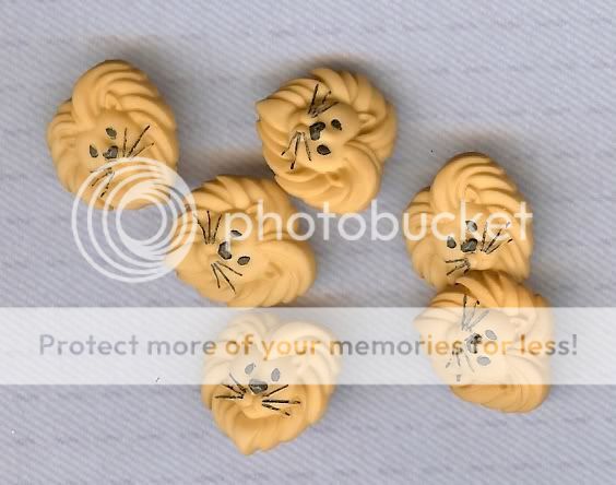 Lion Face Novelty Theme Buttons   All Crafts  
